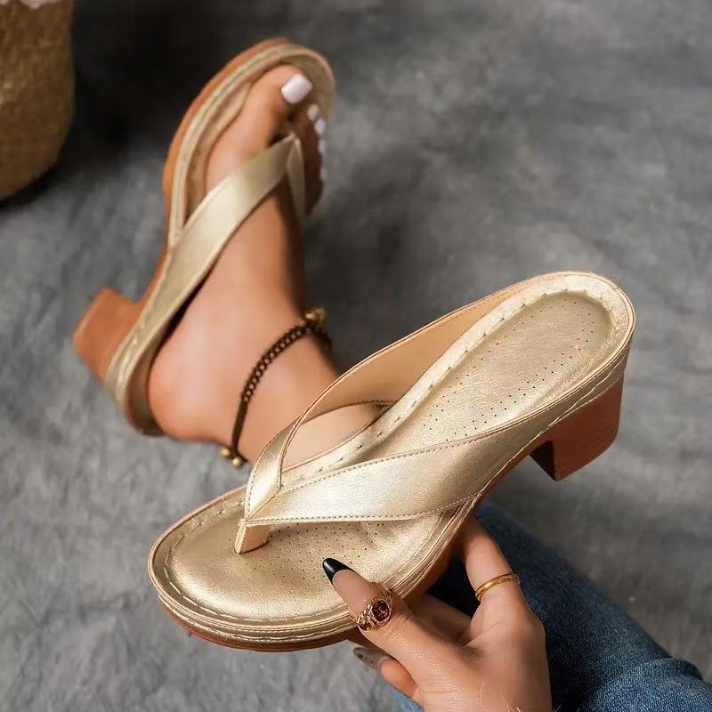 Fashionable Thong Summer Shoes Solid Color Square Heel Wedges Sandals for Women