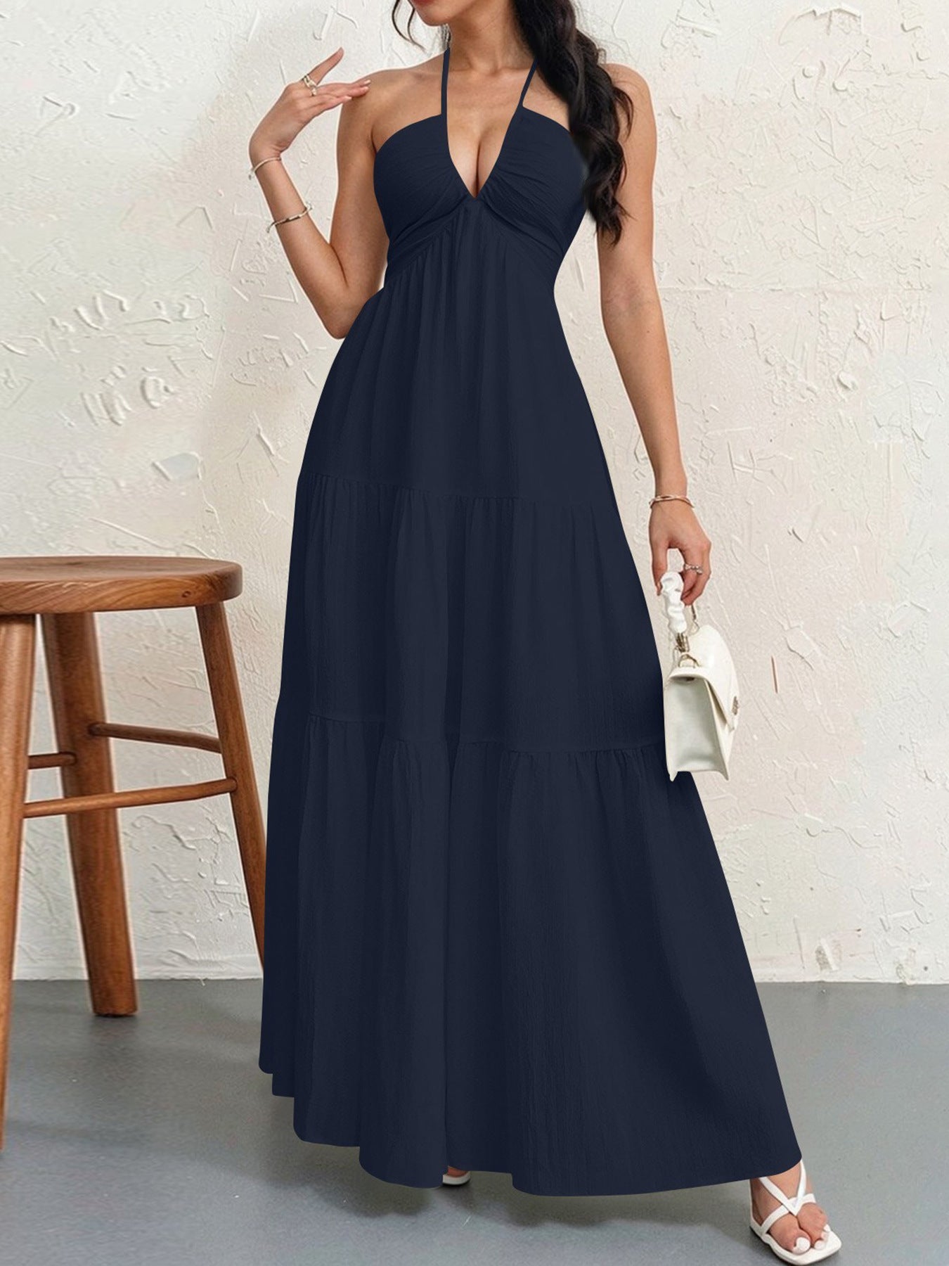 Robe dos nu col en V plissée col en V