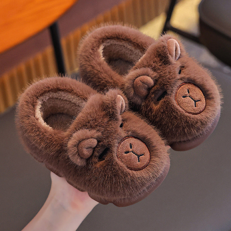Pantoufles d'hiver chaudes en coton avec un capybara pour enfants